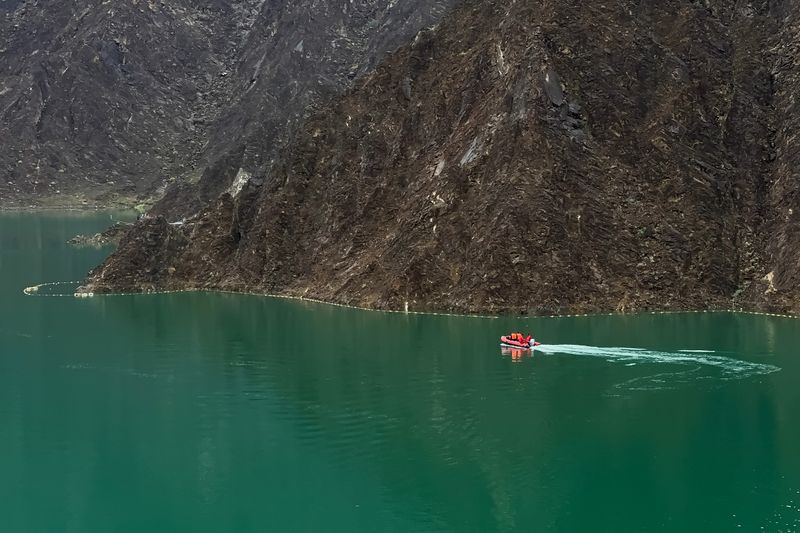 You can book a kayaking package to explore the water or simply enjoy sitting by the Hatta Dam lake.
