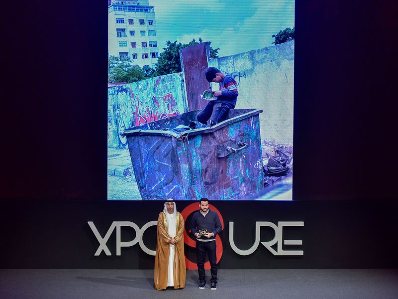 Rodrigues Mghames (R) honoured by Tariq Saeed Allay (L), Director-General of SGMB, during the opening ceremony of Xposure 2022 in Sharjah on Wednesday 
