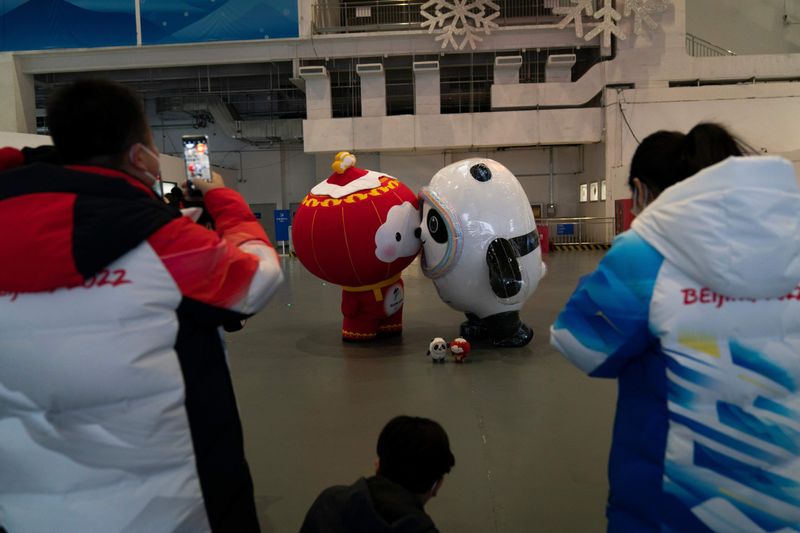 Copy of Beijing_Olympics_Mascot_Craze_Photo_Gallery_97470.jpg-8be4d-1644494399665