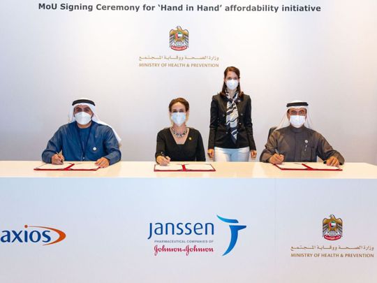 Ministry-of-Health-and-Prevention,-Janssen-Pharmaceutical-Companies-of-Johnson-&-Johnson,-and-Axios-signing-the-MoU-at-US-Pavilion-at-Expo-2020-Dubai-1645278353506