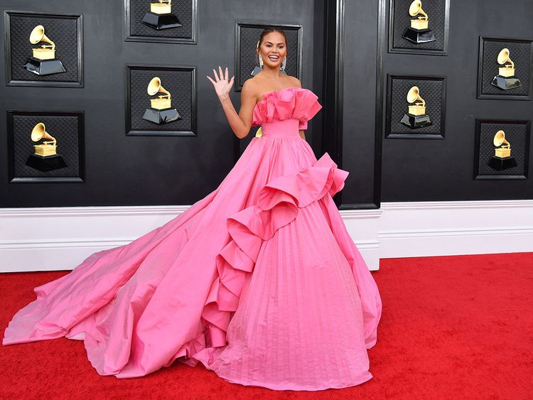 Saweetie, Haddish lead Grammys red carpet in pink, sparkle