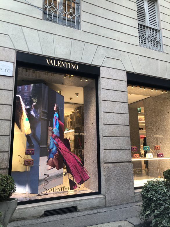 Via Monte Napoleone houses the district’s most high-end boutiques of world-renowned designers like Valentino.