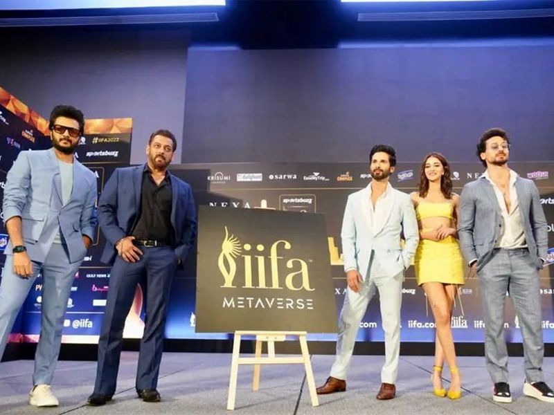 Ritesh Deshmukh, Salman Khan, Shahid Kapoor, Ananya Pandey and Tiger Shroff