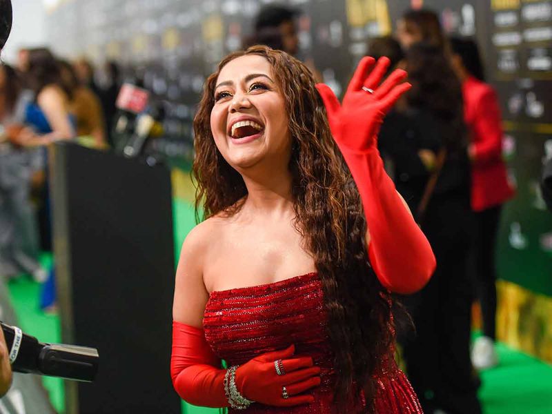 Bollywood singer Neha Kakkar dazzles in red on the IIFA Rocks green carpet