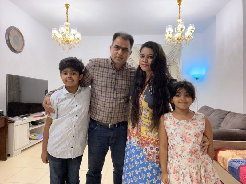 Mansoor Laghari with wife Saif’s, daughter Yashfa and son Moiz-1655270272929