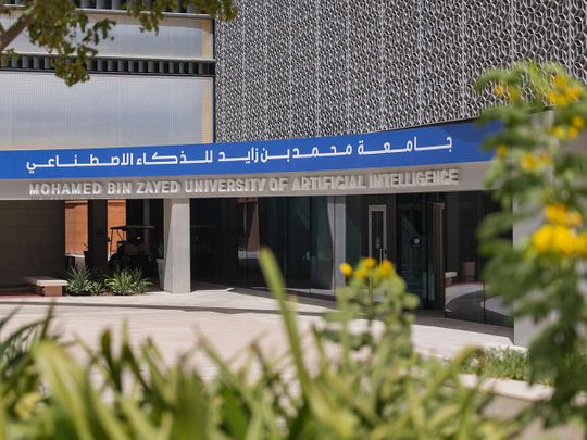 الإمارات العربية المتحدة: جامعة محمد بن سعيد للذكاء الاصطناعي الأولى عربياً والمرتبة 30 عالمياً