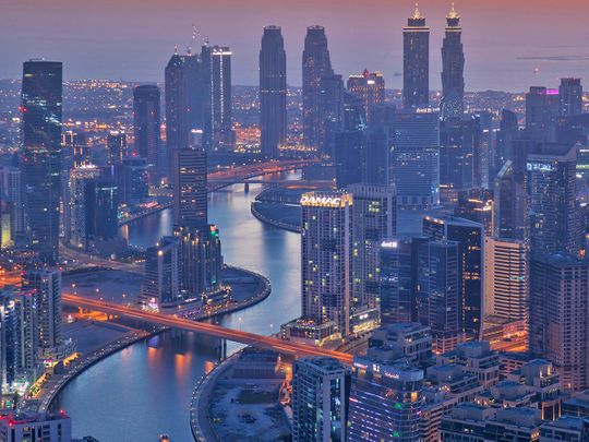 الإمارات العربية المتحدة ، نقطة جذب للاستثمار الأجنبي المباشر للمشاريع المتدفقة إلى الدول العربية: تقرير