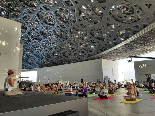 yoga at louvre LEAD-1655792535017