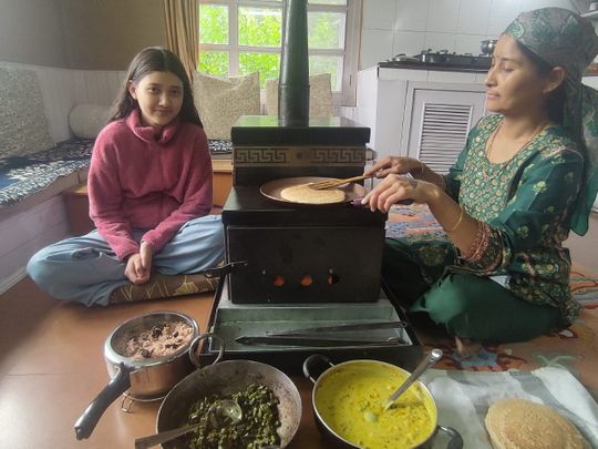 Reeta Thakur with daughter Adya