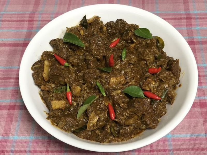 Naadan Kanthari Beef Roast or Kerala beef roast 