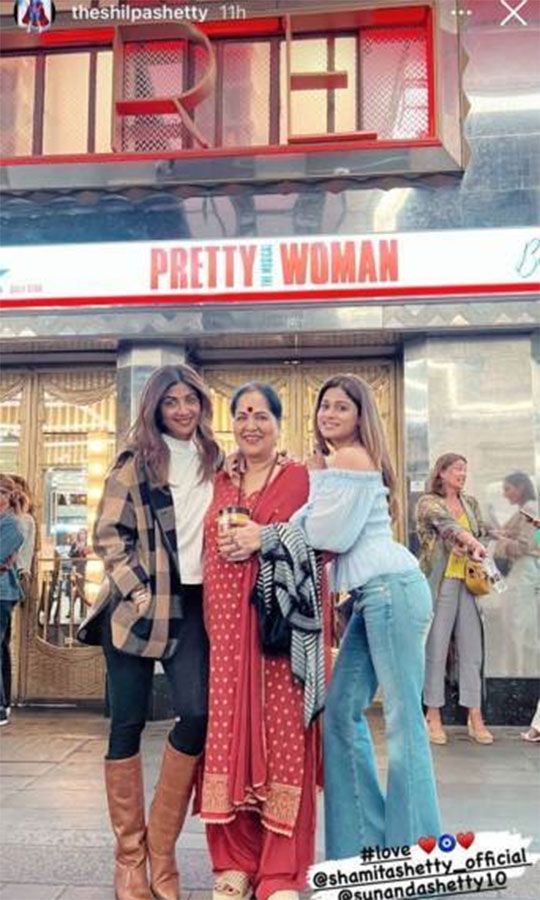 Shilpa Shetty,  with mother Sunanda Shetty and sister Shamita Shetty in London.