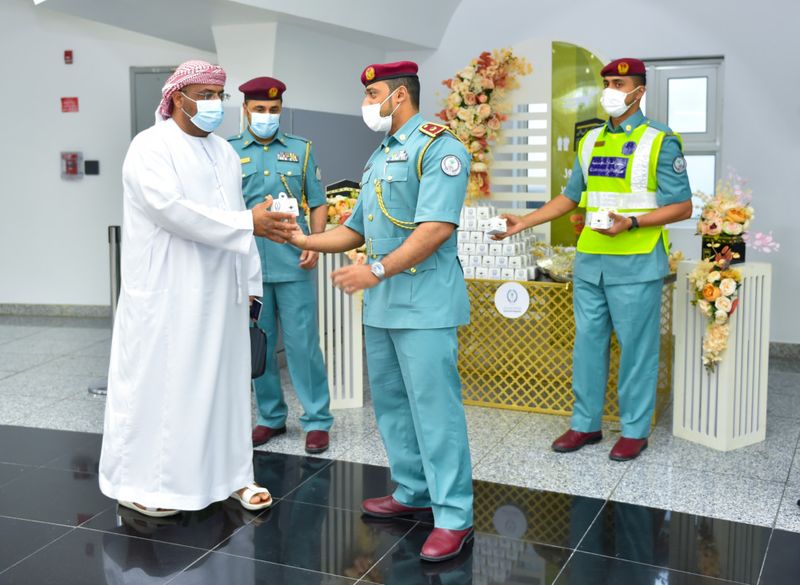 Sharjah Police receives pilgrims (1)-1657723526873