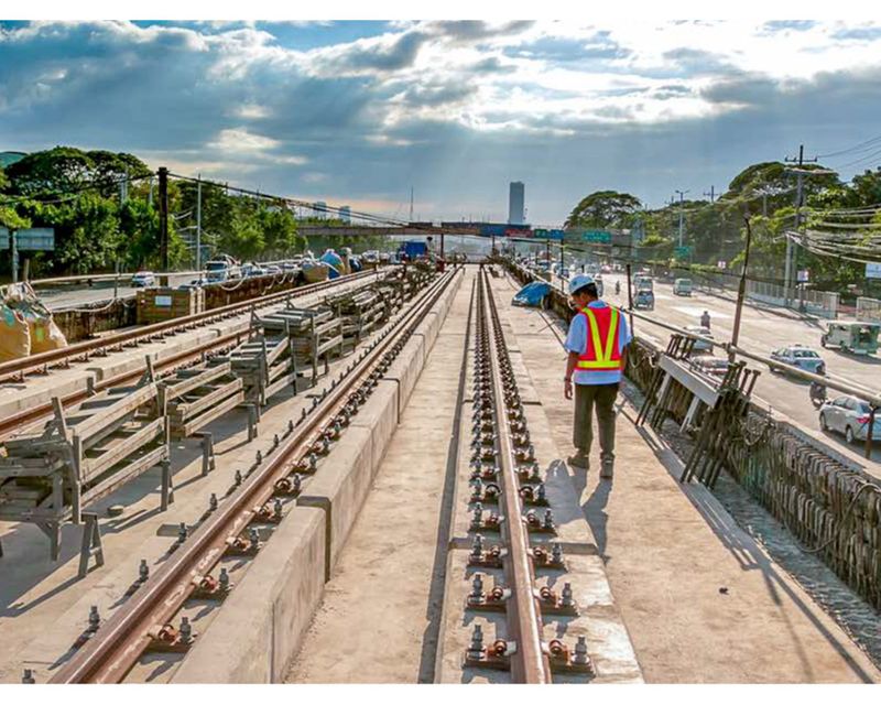 MRT 7 train Manila 