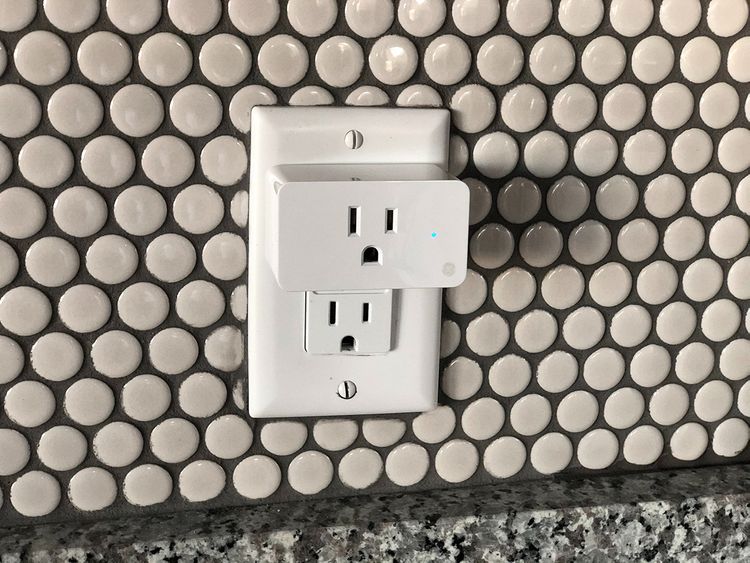 Meross Outdoor Smart Plug, Wi-Fi Outlet with 2 Grounded Outlets