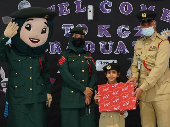 Dubai_Police_made_Six-Year-Old_A_Police_Officer_for_Her_Birthday_(2)-1660378018816