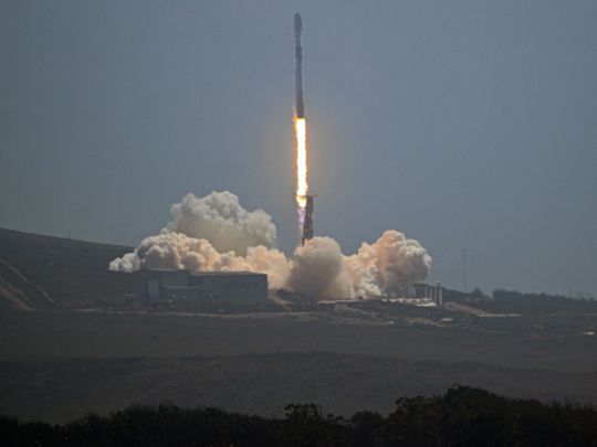 SpaceX Falcon-9 rocket carrying Starlink mission