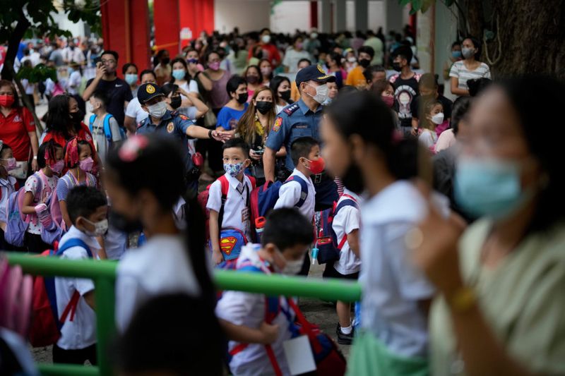 Philippine Kids Back In School After 2 Years Lost To COVID-19 ...