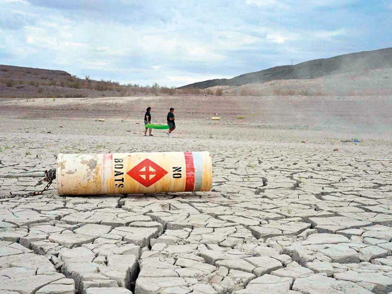 lake mead dry earth drought