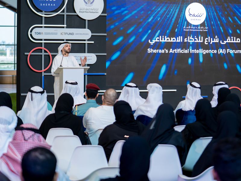 Mohammed-Bin-Taliah,-Chief-of-Government-Services-of-the-UAE-Government-during-his-speech-at-the-forum-1662732669282