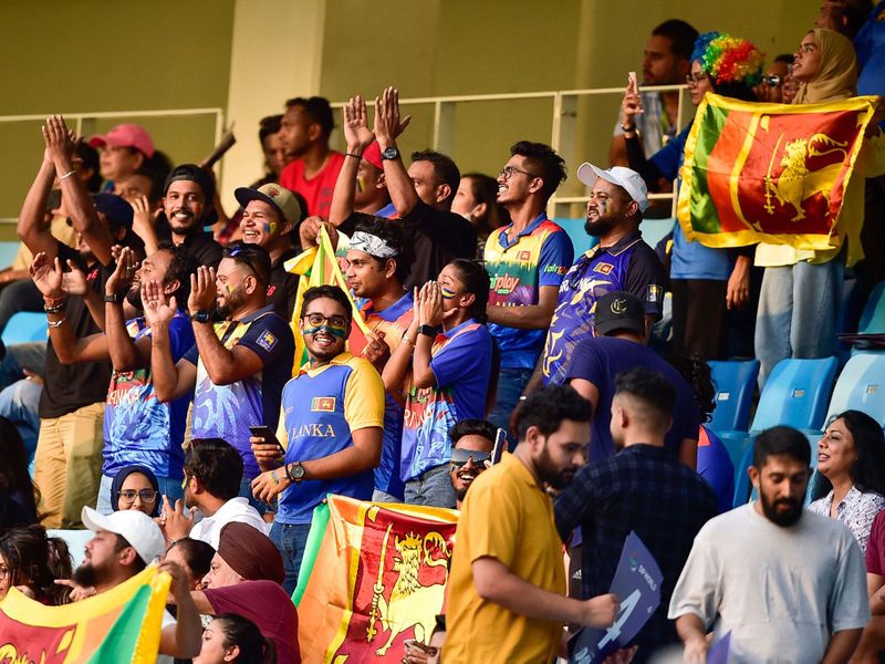 Sri Lankan fans