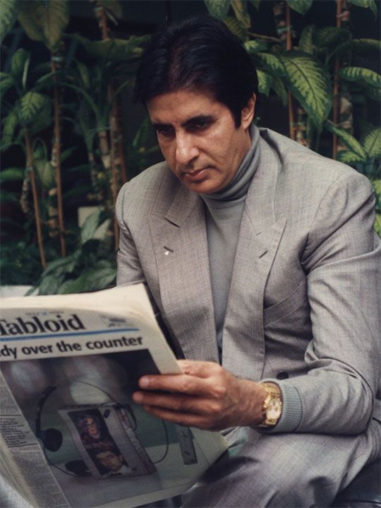 Amitabh Bachchan, Indian Actor holding Gulf News Tabloid in Dubai - 01/12/1993