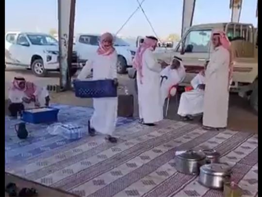 Watch: This Saudi man has been hosting breakfast for workers, visitors ...