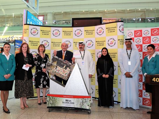 Dubai_Duty_Free_officials_conducted_the_draw_for_Millennium_Millionaire_Series_404-1666777619262