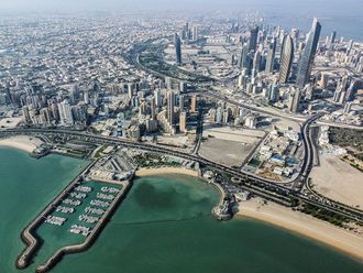 Kuwait resumes issuing work visas for Egyptians