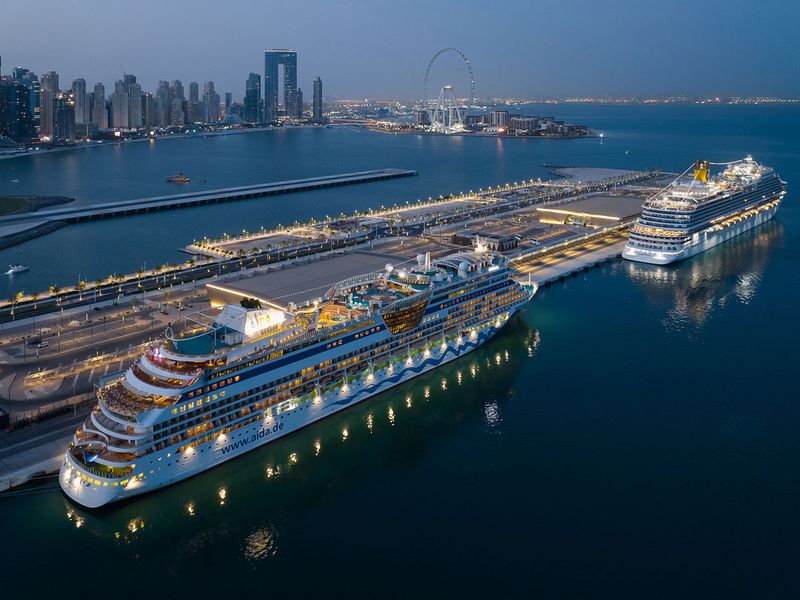 Saham- Pelabuhan Dubai
