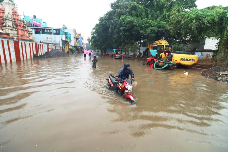 Pictures: Heavy Rains In Chennai Leave 2 Dead, SDRF On Standby | News ...