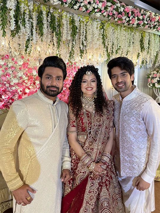 Singer Palak Muchhal ties the knot with music composer Mithoon Sharma