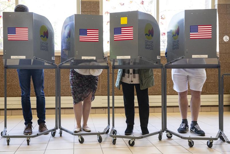 US elections Voters cast their ballots at Coit 
