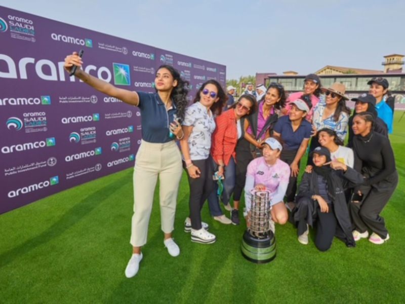 Saudi women golf