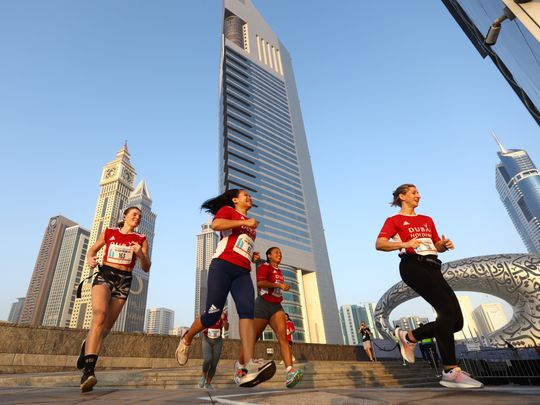 Dubai_Holding_SkyRun_2022_Dubai_Holding_Team_Runners_2-1668249442825