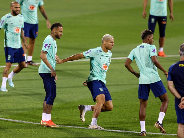 Brazil Training Soccer Tracksuit Set: RODRYGO VINI JR, RAPHINHA