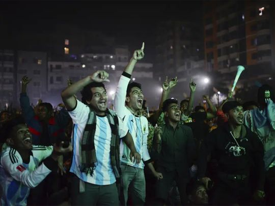 Bangladeshi fans of Argentina cheer