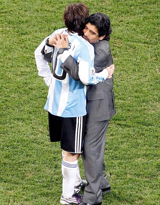 Messi Maradona 