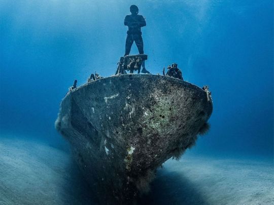 Look! Sheikh Hamdan goes wreck diving in Malta 