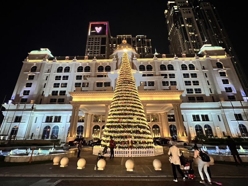 NAT CHRISTMAS UAE7688-1671718599864