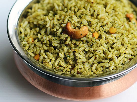 Curry leaves and rice 