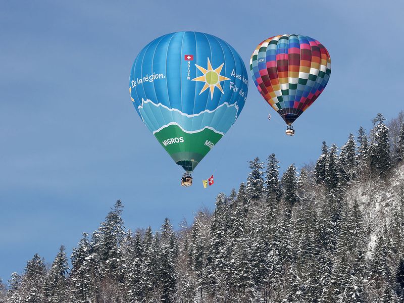 2023-01-24T134305Z_1215047245_RC2XWY9MNF81_RTRMADP_3_SWISS-BALLOONS