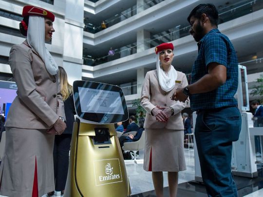 EMIRATES CHECK IN ROBOT