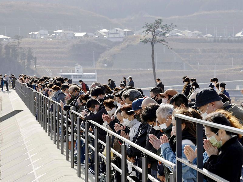 Copy-of-Japan_Tsunami_Anniversary_44276--3052b