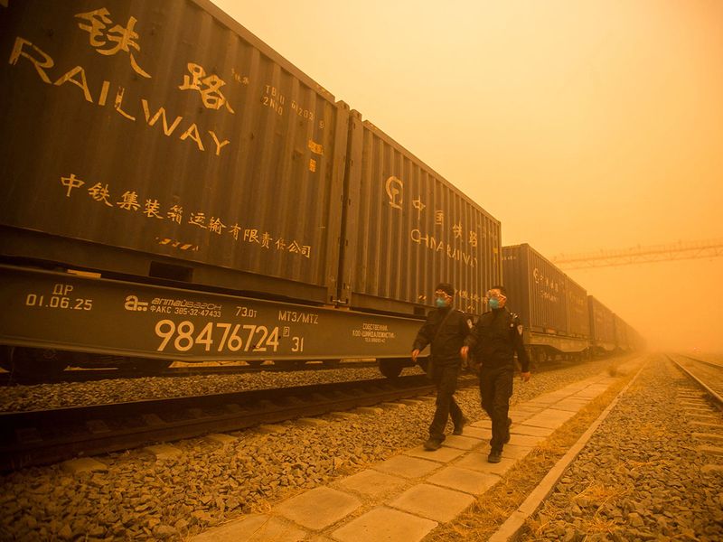 2023-03-22T100207Z_1538085166_RC2HYZ9K63S2_RTRMADP_3_CHINA-WEATHER-SANDSTORM-(Read-Only)
