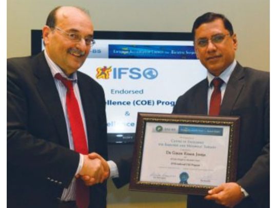 Dr Girish Juneja_Award of Surgeon of excellence for Bariatric surgery
