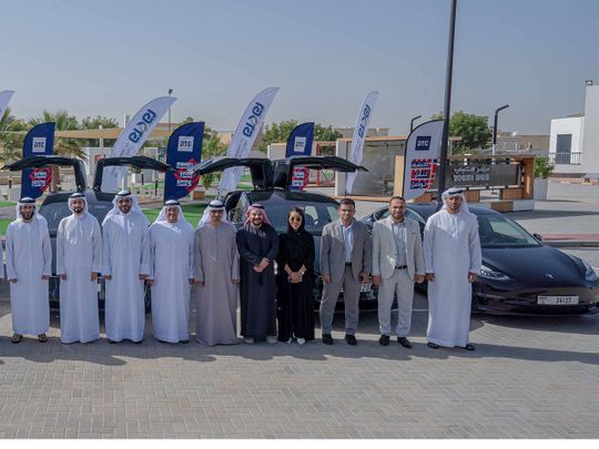 RAKTA-RTA-sign-deal-for-limo-and-other-services-in-RAK-1679912335193