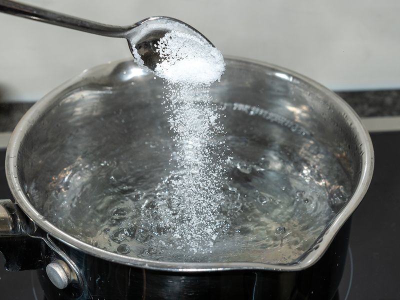 Salt makes water boil faster