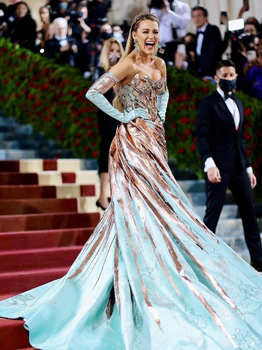 Top 13 outlandish moments from MET gala over the years with Priyanka ...