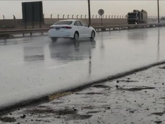 Rain hits part of UAE 