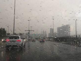 9 tips to remember when driving in the rain